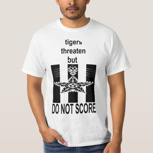 Tijgers dreigen, maar score niet op shirt (Voorkant)