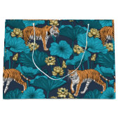 Tijgers in de gele lotusvijver groot cadeauzakje (Voorkant)