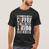 Tik op Mijn koffie Martial Samurai Sports Fighter  T-shirt (Voorkant)