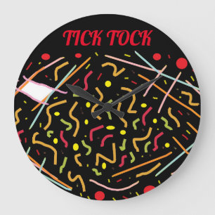 Tik Tock logo in rood op zwart geconfronteerd geme Grote Klok