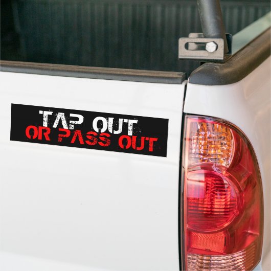 Tik uit of pas uit bumpersticker (Op Truck)