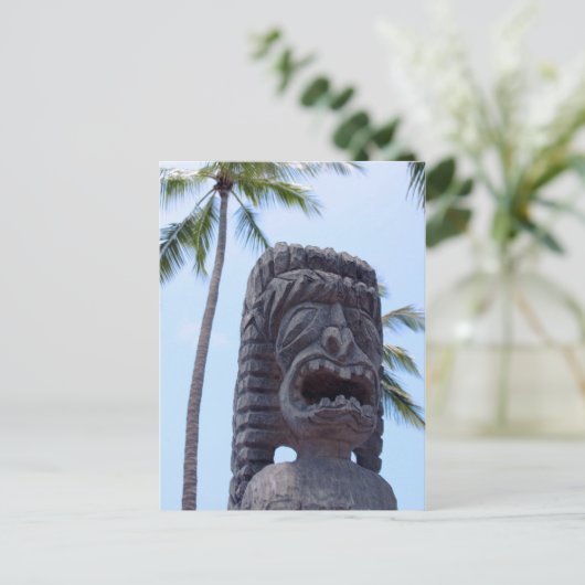 Tiki-standbeeld in Kona, Hawaii - Briefkaart (Staand voorkant)