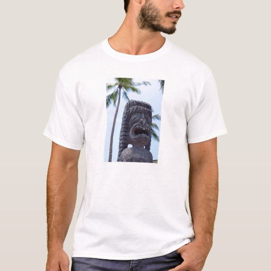 Tiki-standbeeld in Kona, Hawaii - T-Shirt (Voorkant)