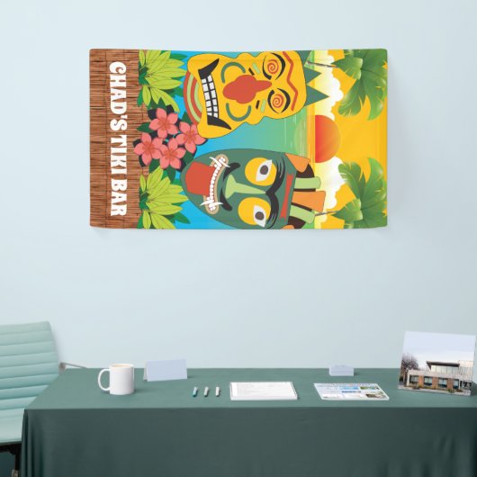 Tiki-tijd in heldere kleuren met maskers en zonson spandoek (Beurs)