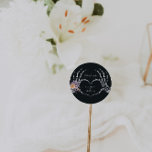 'Til Death Do ons Part | Halloween Wedding Ronde Sticker<br><div class="desc">Voeg een speciale dank toe aan je huwelijksgunsten met onze persoonlijke bruiloft, dank je stickers. Eenvoudig maar elegant zijn deze design perfect voor elke feestdag. Een beetje elegantie gemengd met een enge humor, deze fantastische trouwaankondigingen zijn een geweldig alternatief voor traditioneel. Of je nu van een spooky houdt, van een...</div>