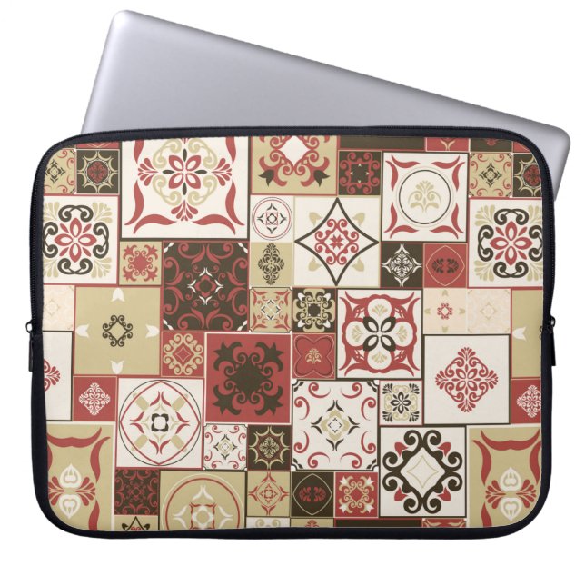 Tile PATTERN uit marsala-brown-beige stijl Morocc Laptop Sleeve (Voorkant)