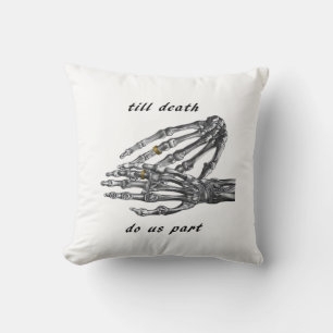 Till Death Do Us Part Skeleton Hands (Cream) -klas Kussen