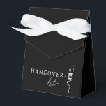 Till Death Do US Party Hangover Kit Bedankdoosjes<br><div class="desc">Dit eenvoudige maar superchique uitnodigingsontwerp heeft dansende skeletten en een spookachtig thema.</div>