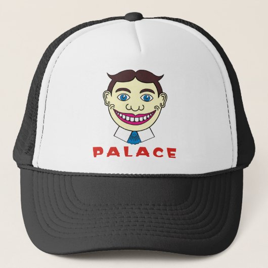 Tillie over Palace Letters Trucker Pet (Voorkant)