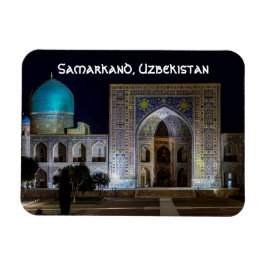Tilya-Kori Madrasah in het Regisplein - Samarkand Magneet