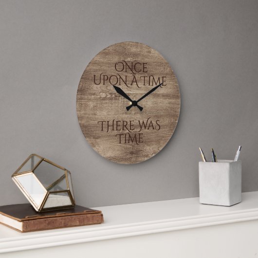Time Quote op Shabby Chic Faux Wood Grain Pattern Grote Klok (Kantoor)