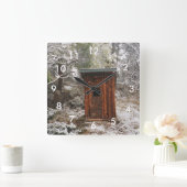 TIME TO GO! OUTHOUSE WALL CLOCK WINTER SCENE VIERKANTE KLOK (Huis)