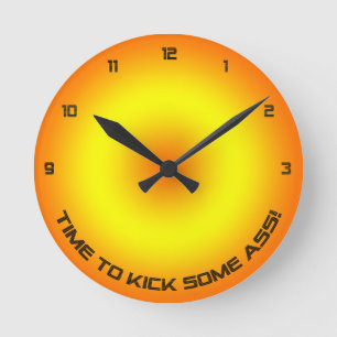 Time To Kick. Wall Clock Ronde Klok