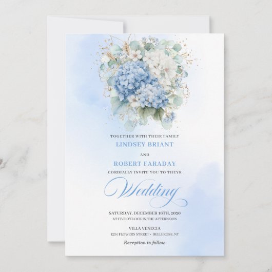 Timeless Blue Hydrangea Garden Wedding Invitation Kaart (Voorkant)