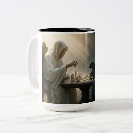 Timeless Chess Battle Tweekleurige Koffiemok (Voorkant links)