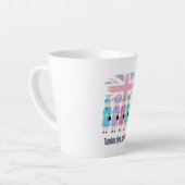 Timeless Style en Grace- RIP Queen Elizabeth II Latte Mok (Linkerhoek)