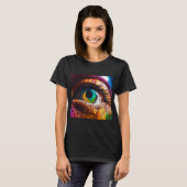"Time's Gaze: Klok reflectie in oog" T-shirt (Voorkant volledig)