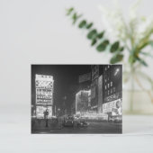 Times Square 's Nachts, 1953 Briefkaart (Staand voorkant)