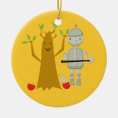 Tin-man naast Talking Tree-kerstversiering Keramisch Ornament (Voorkant)