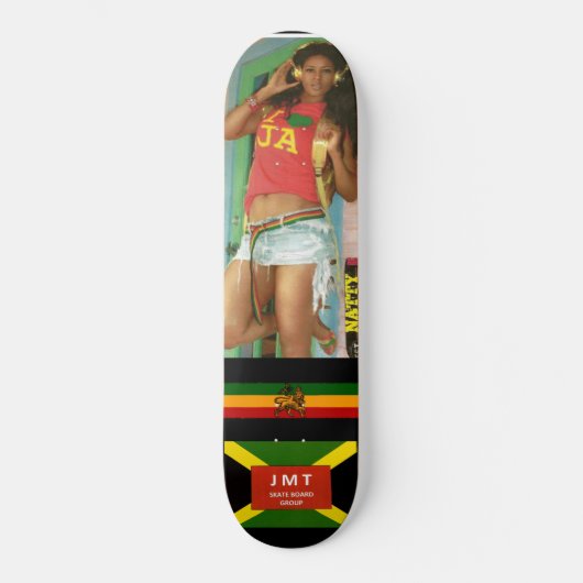 TINA INGRAM MODEL Skateboard (Voorkant)