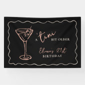Tini Bit Older Persoonlijk Verjaardagsfeest Spandoek (Horizontaal)