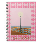 Tinted Pier Lamp Post Pink Argyle Journal Notitieboek (Voorkant)