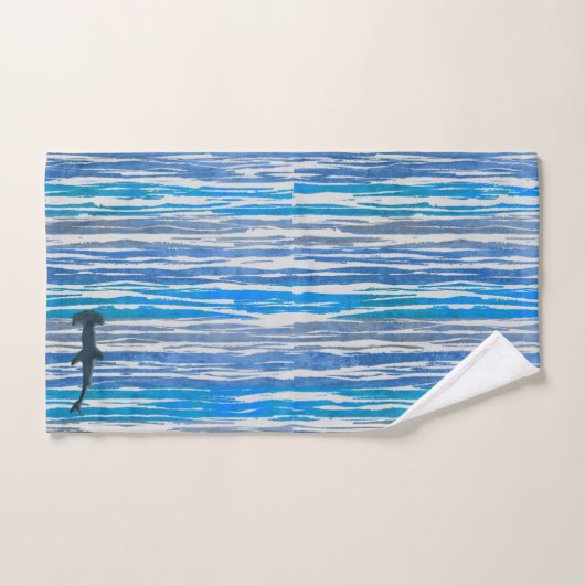 Tinten van blauw, grijs en witte strepen en haaien bad handdoek (Handdoek)