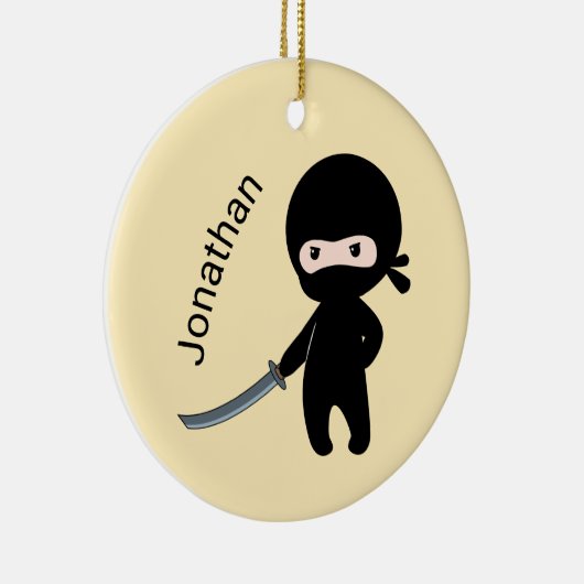 Tiny Angry Ninja, aangepaste naam op geel Keramisch Ornament (Rechts)