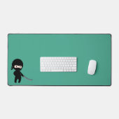 Tiny Angry Ninja op Donkergroen Bureaumat (Keyboard & Muis)