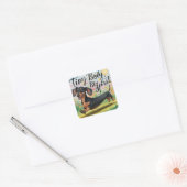 Tiny body teckel, grote geest vierkante sticker (Envelop)