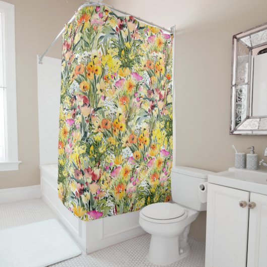 Tiny Flowers Field: heldere Waterverf. Douchegordijn (In situ)