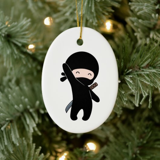Tiny Happy Ninja Keramisch Ornament (Boom)