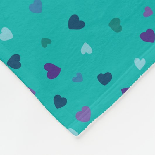 Tiny Hearts, Purple, Teal, Blue on Turquoise Fleece Deken (Hoek)