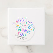 Tiny Human Shindig Baby Shower Round Bedankjes Labels (In situ)