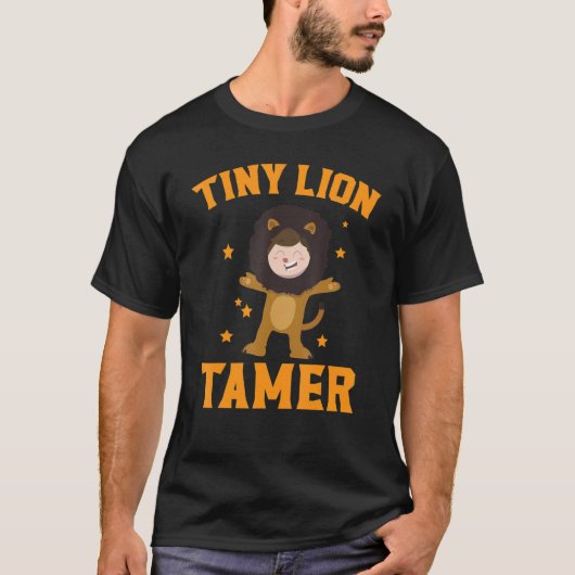 Tiny Lion Tamer Circus stafmedewerker Costume Carn T-shirt (Voorkant)