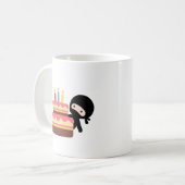 Tiny Ninja Behind Birthday Cake Koffiemok (Voorkant links)