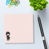 Tiny Ninja Girl op Roze Post-it® Notes