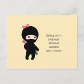 Tiny Ninja Girl Quote over Geel Briefkaart (Voorkant)