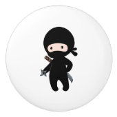 Tiny Ninja Holding Throwing Star Keramische Knop (Voorkant)