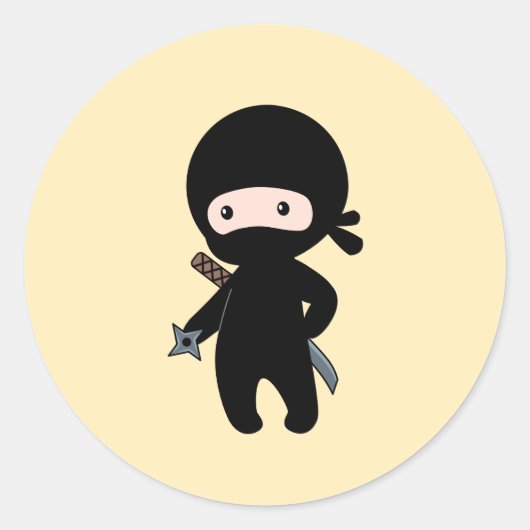 Tiny Ninja Holding Throwing Star op geel Ronde Sticker (Voorkant)