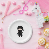 Tiny Ninja Holding Throwing Star Papieren Bordje (Feest)