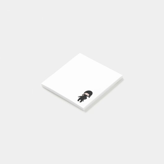 Tiny Ninja Holding Throwing Star Post-it® Notes (Schuin)