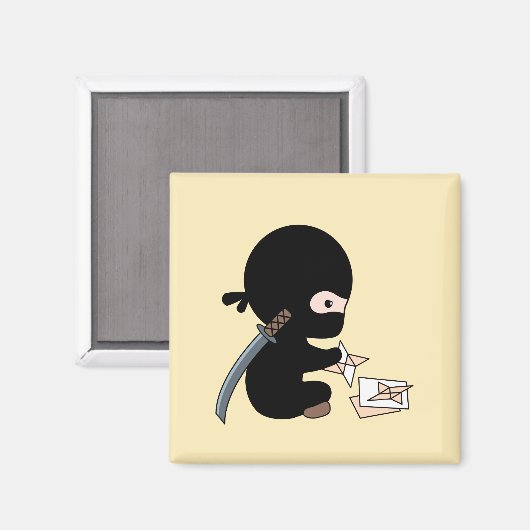 Tiny Ninja Making Origami Paper Throwing Star Magneet (Voorkant / Achterkant)
