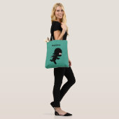 Tiny Ninja Running Custom Name op Donkergroen Tote Bag (Op model)