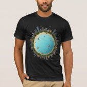 Tiny Planet City Beach – Surrealistische Urban Wer T-shirt (Voorkant)