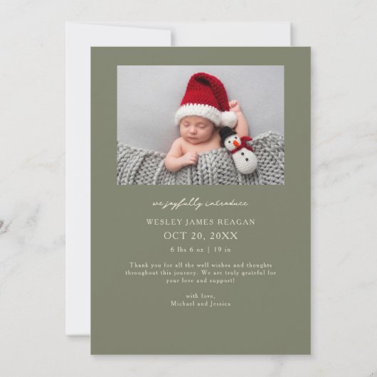 Tiny Toes Big Joy Sage Green Foto Geboorte Aankondiging (Achterkant)