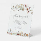 Tiny Wildflower zette een ring op het teken Reclamebord Met Voetstuk (Voorkant)