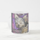 Tiny Yorkie Sleeping Angel Halo Memorial Art Matglas Koffiemok (Voorkant links)