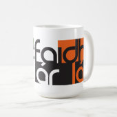 Tiofaidh-ár-lá wit T-shirt Koffiemok (Voorkant rechts)