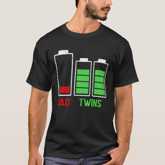 Tired Dad Low Battery Twins Full Charge Father's D T-shirt (Voorkant)